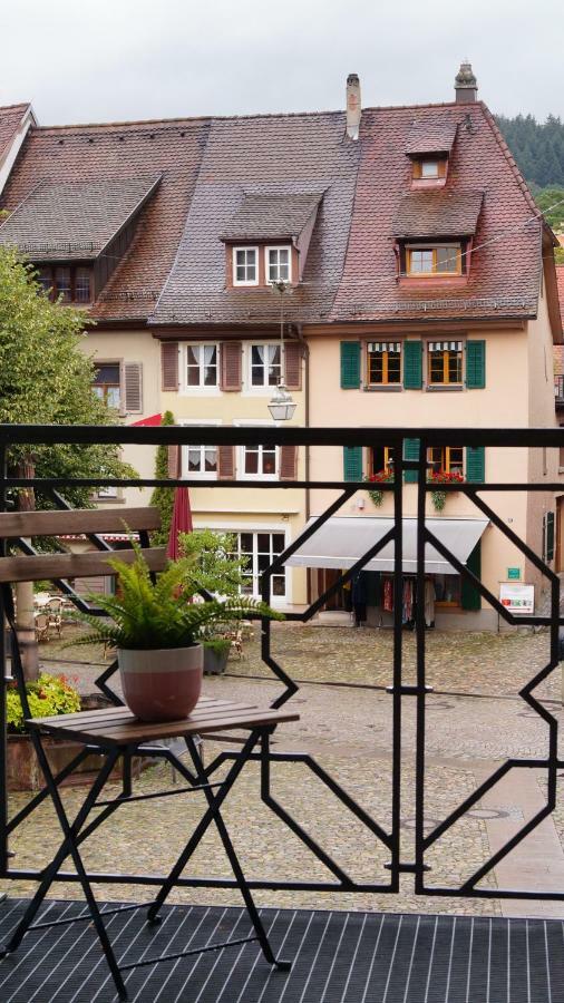 שטאופן אין בריישגאו Ferienwohnung Im Historischen Stadttor מראה חיצוני תמונה